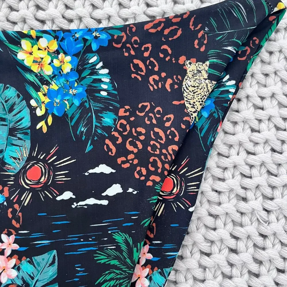 Skatie• ‘Kelly’ Bikini Bottom ‘Paradise’ Hawaiian  Print